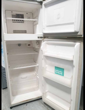 Tủ lạnh Toshiba GR-S15VPT 150 lít